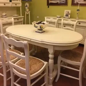 Mesa rústica blanca